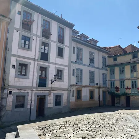 El Paraguas Del Antiguo Parking Privado Gratuito-tres Independientes * Oviedo