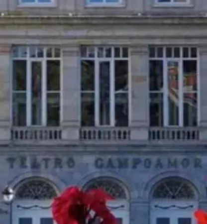 El Paraguas Del Antiguo Parking Privado Gratuito-tres Independientes *