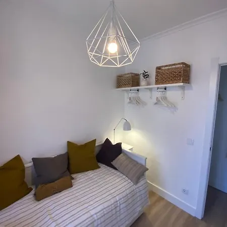 El Paraguas Del Antiguo Parking Privado Gratuito-tres Independientes * Oviedo