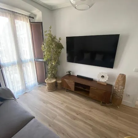 El Paraguas Del Antiguo Parking Privado Gratuito-tres Independientes Apartamento