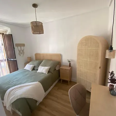 Apartamento El Paraguas Del Antiguo Parking Privado Gratuito-tres Independientes Oviedo