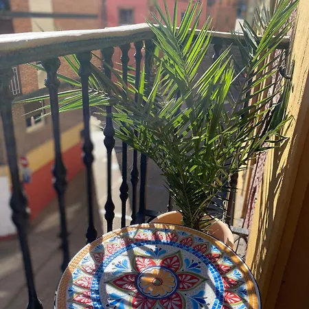 El Paraguas Del Antiguo Parking Privado Gratuito-tres Independientes * Oviedo